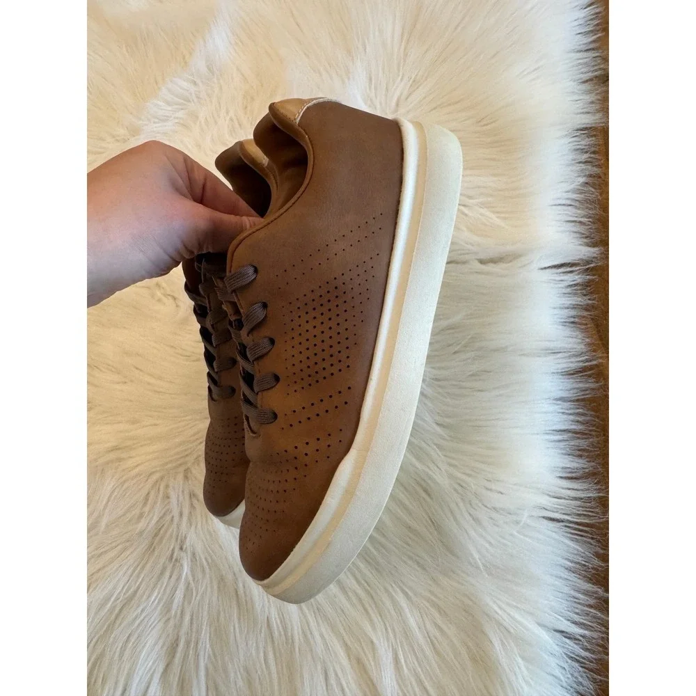 Perry Ellis brown‎ sneakers size 3 EUC
